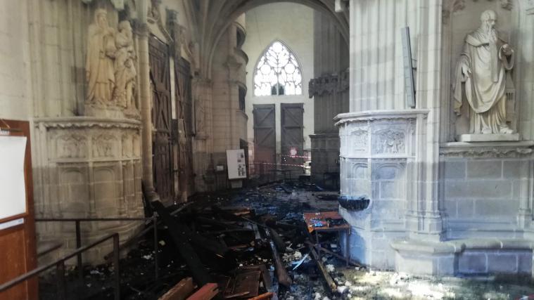 Bei dem Feuer in der Kathedrale war die große Orgel vollständig verbrannt.