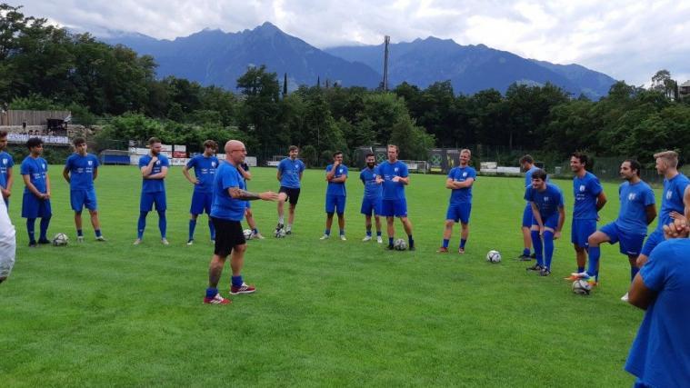 Der FC Obermais hat am Montag das Training wieder aufgenommen.