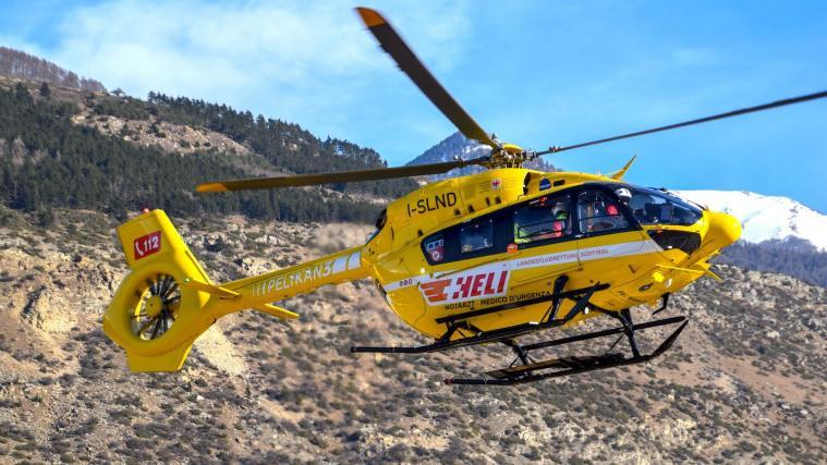 Der Rettungshubschrauber Pelikan 3 flog den Verletzten ins Krankenhaus.