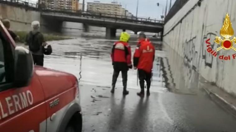 Die Feuerwehr Palermo am Einsatzort