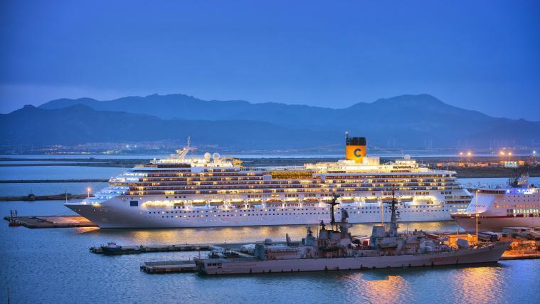 Die italienische Reederei Costa Crociere hat ihre Fahrten bis 15. August ausgesetzt. Im Bild: Die „Costa Pacifica“ im Hafen von Cagliari