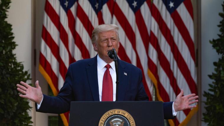 Die Maßnahme zielte auf ausländische Studenten an US-Universitäten ab, an denen von Herbst an wegen des Coronavirus nur Online-Kurse angeboten werden. Im Bild: US-Präsident Donald Trump