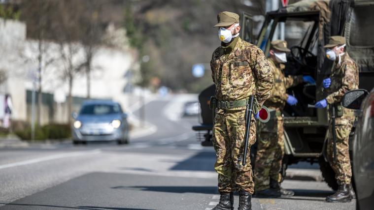 Die Soldaten sollen nun die Einhaltung der Quarantäne überwachen.