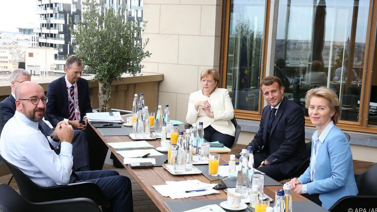 Die Vorgespräche dauern an.