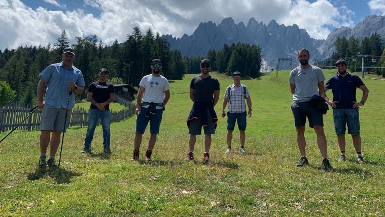 Eine FIS-Delegation hat den Veranstaltern des Skicross-Weltcups in Innichen einen Besuch abgestattet.