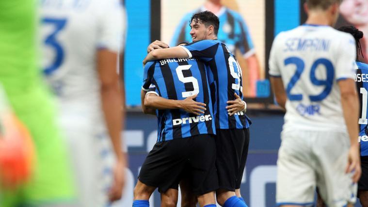 Freude bei Bastoni & Co: Inter schoss gegen Brescia sechs Tore.