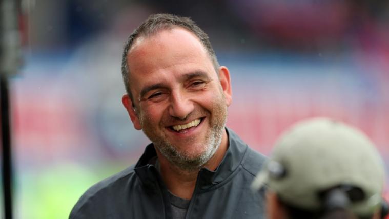 Heidenheim-Trainer Frank Schmidt freut sich auf die Relegation gegen Werder Bremen.