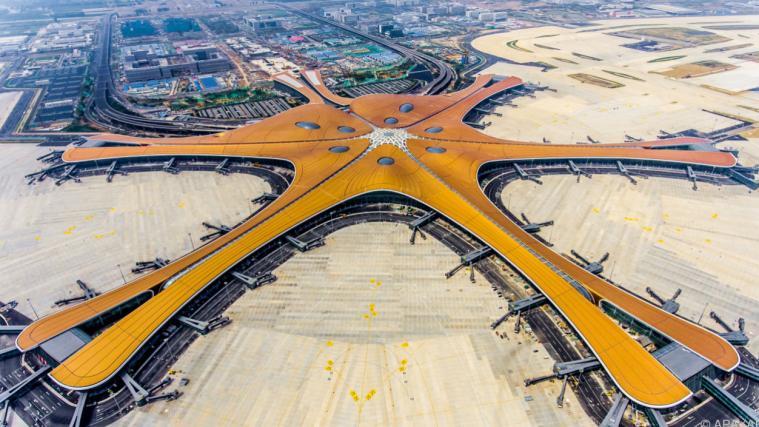 In China soll der Flugverkehr wieder auf Touren kommen (im Bild der Flughafen Peking).