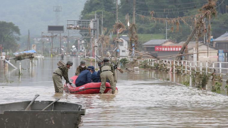 Japan wird von schweren Unwettern heimgesucht.