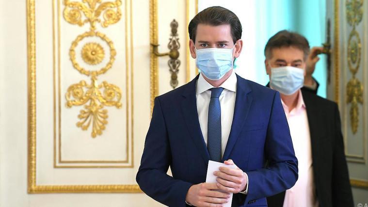 Kanzler Kurz und Vizekanzler Kogler beraten über eine neue Maskenpflicht in Österreich.