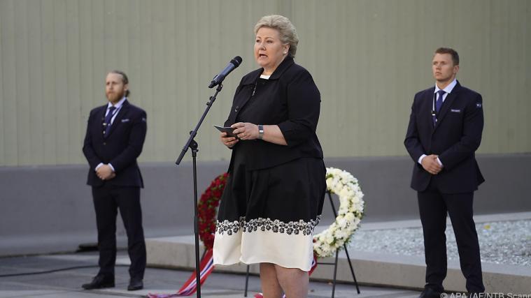 Ministerpräsidentin Solberg mahnt: "Nie wieder!".