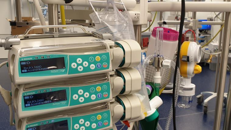 Neues medizintechnisches Gerät für Intensivstationen, Krankenhäuser und territoriale Dienste: Auch dafür hat die Landesregierung grünes Licht gegeben.