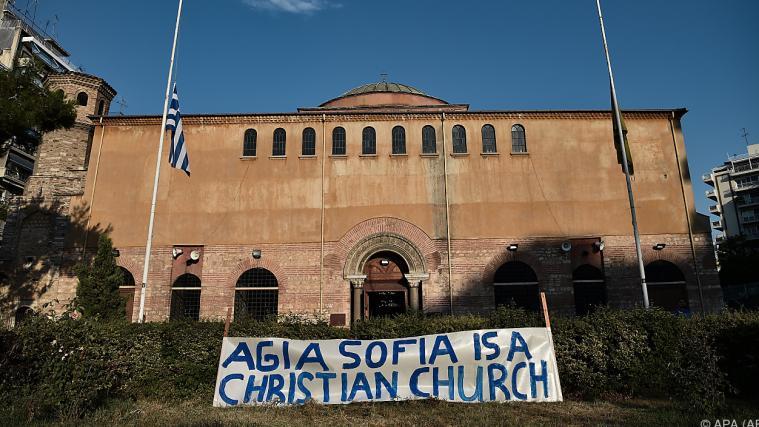 Proteste in Athen, nachdem aus der Hagia Sophia eine Moschee wurde.