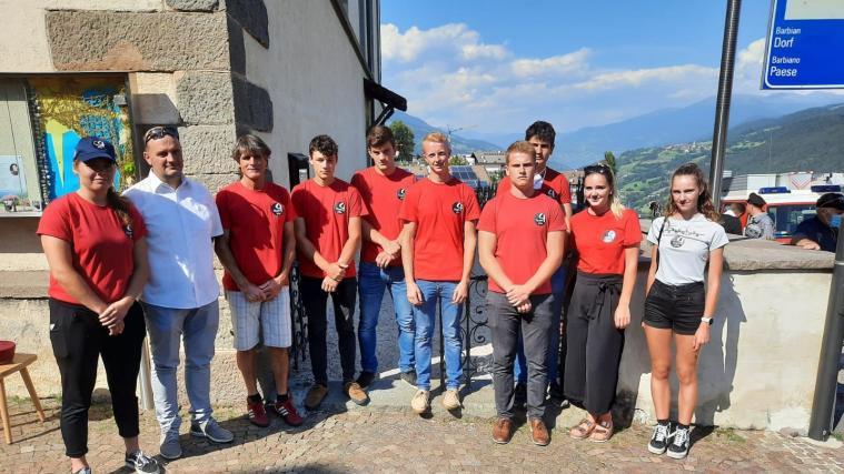 V.l. Celina Haller, Egon Stangl (Team4you), Trainer Dieter Oberthaler, Jan Hillebrand, Simon Stangl, Jonas Moser, Sebastian Zuech, Felix Zuech, Franzi Stangl, Greta Ghizzali.