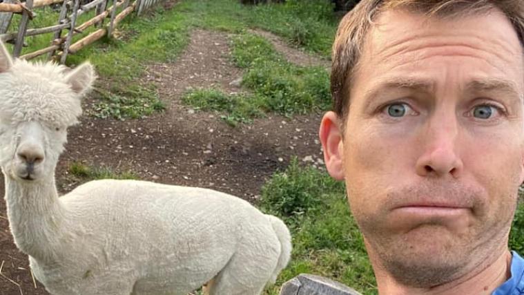 „Was guckst du?“, fragt Stephan Liechtsteiner unter diesem Foto.