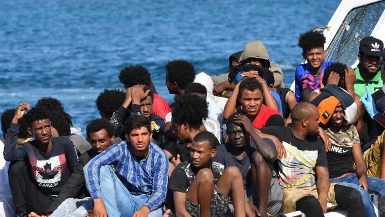 Am Montag trafen 200 tunesische Migranten an Bord von 8 Booten auf der Insel ein.
