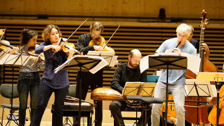 Das Barockorchester Il Giardino Armonico und die Starviolinistin Patricia Kopatchinskaja verwandeln Vivaldis musikalisches Erbe in neue Musik
