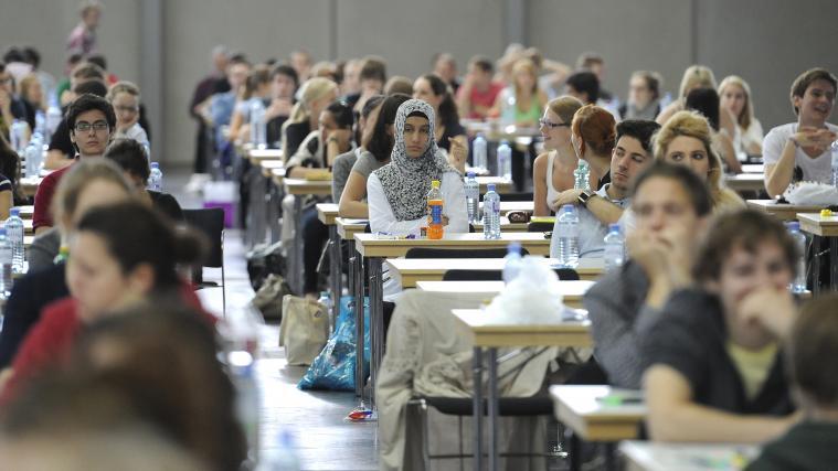 Die Abstände beim Medizin-Aufnahmetest werden in diesem Jahr etwas größer ausfallen.