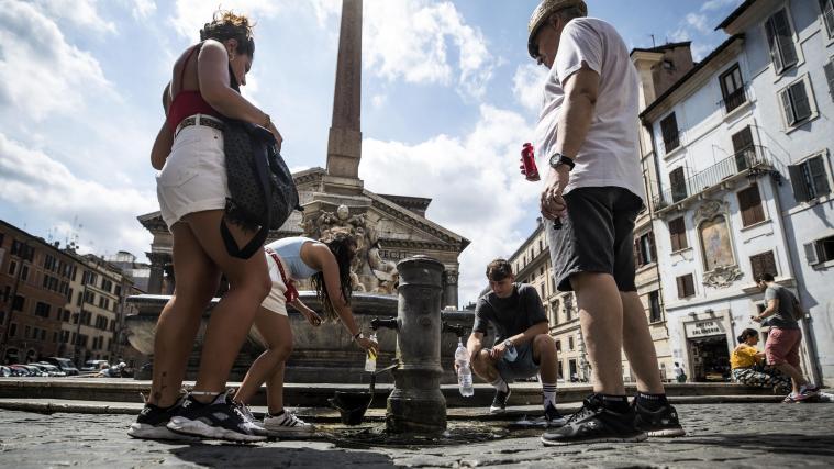 Italien kämpft gegen die Hitze – und weiter gegen das Coronavirus.
