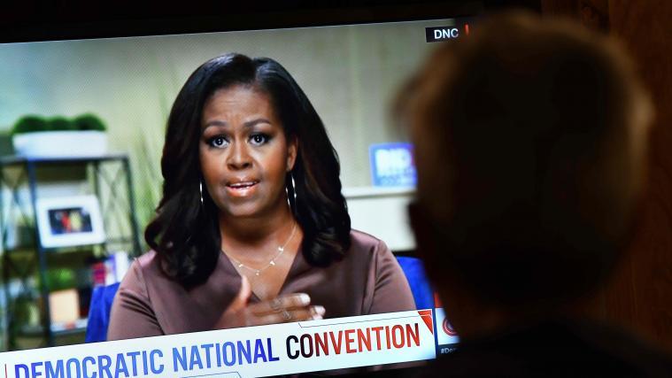 Michelle Obama sprach über Empathie und Werte und übte dann vernichtende Kritik an Trump.
