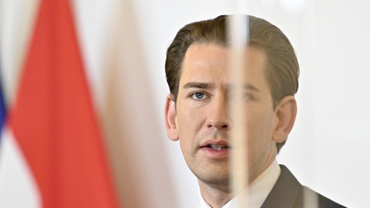 Der österreichische Bundeskanzler Sebastian Kurz wird scharf kritisiert.