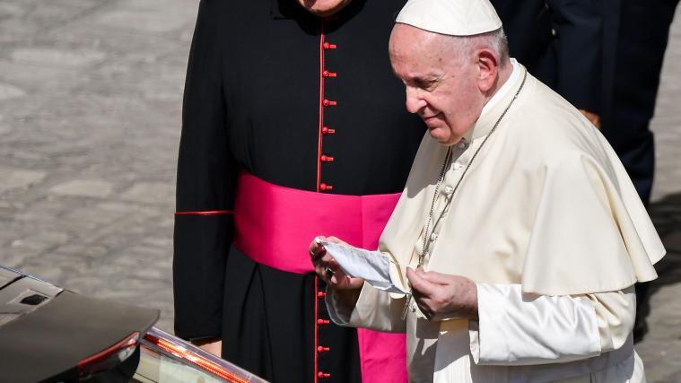 Der Pontifex rief die Menschen in seiner Ansprache dazu auf, während der Corona-Pandemie Acht auf die Gesundheit anderer und ihre eigene zu geben.