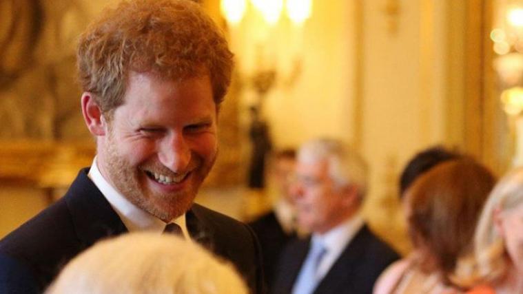 Die britischen Royals haben am Dienstag Prinz Harry zu seinem 36. Geburtstag gratuliert.
