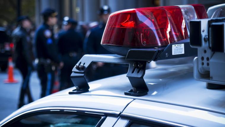 Die Polizei sucht nach dem Täter.