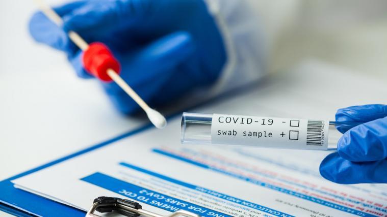 Ein Kindergartenkind in Sexten/Moos ist positiv auf das Coronavirus getestet worden.