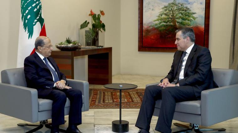 Libanons Präsident Michel Aoun hat den Auftrag zur Regierungsbildung an Mustapha Adib übergeben.