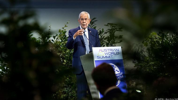 Österreichs Bundespräsident Alexander Van der Bellen sorgt sich um die Erde.