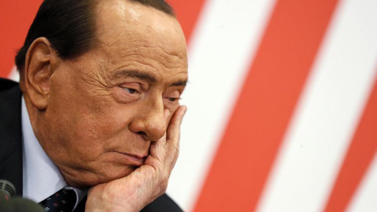 Silvio Berlusconi gilt wegen seines Alters und einiger Vorerkrankungen als Risikopatient.