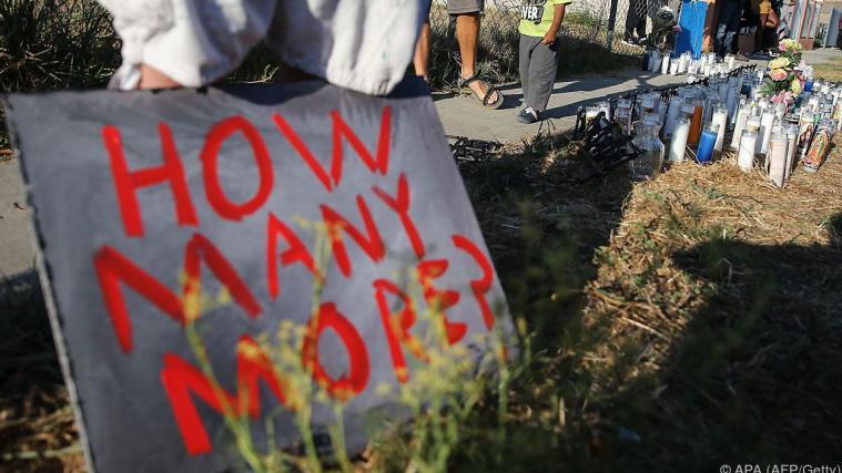 Viele in den USA fragen sich: „How many more?“ – Wie viele noch? Immer wieder werden in den USA Afroamerikaner bei Polizeieinsätzen erschossen.
