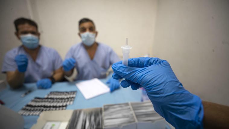 Walter Ricciardi, Mitglied der Weltgesundheitsorganisation WHO und Berater der italienischen Regierung in Sachen Coronavirus, setzt sich für die Einführung von Schnelltests (im BIld) in den Schulen ein.