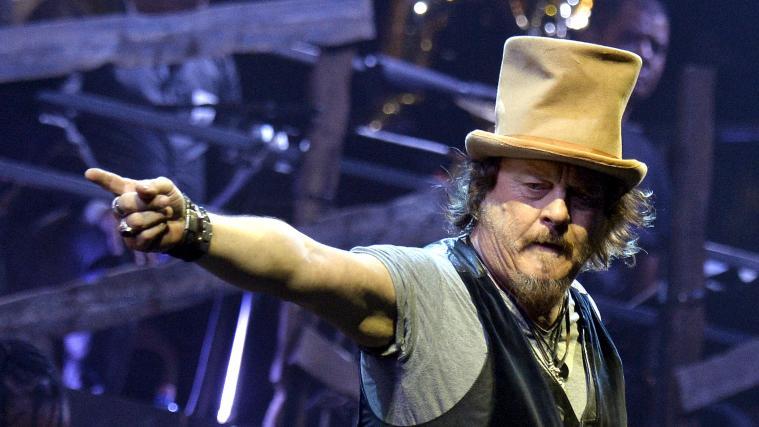 Zucchero weiß, wie man auf der Bühne begeistert – seit über 30 Jahren.