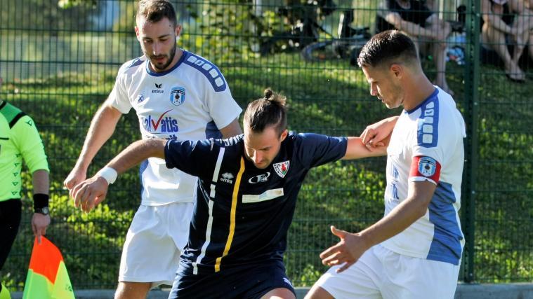 Zwar hat Riffian Kuens (Denis Gruber und Stefan Höllrigl) den Auftakt in Bruneck (hier mit Matthias Elzenbaumer) verloren, doch man sieht sich gewappnet für die kommenden Spiele.