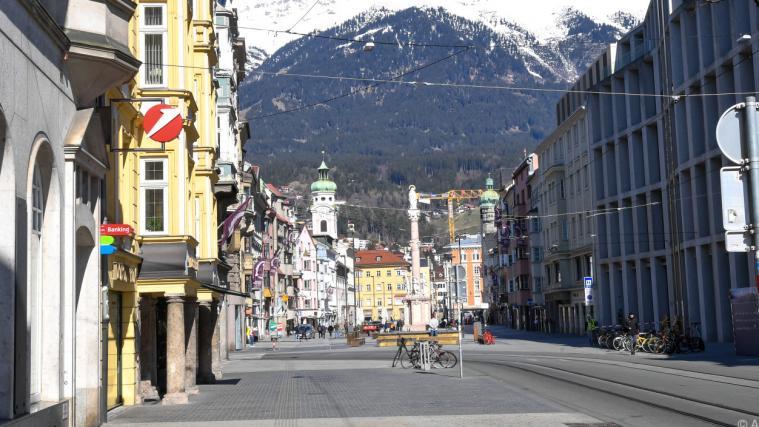 Ab Sonntag ist auch beispielsweise in Innsbruck wieder ein Ein-Meter-Abstand einzuhalten.