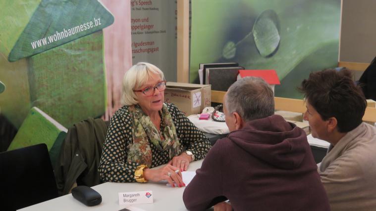 Am kommenden Wochenende findet im Waltherhaus in Bozen die 32. WohnbauMesse statt. Dabei informieren unabhängige Experten zum Thema Bauen, Wohnen und Sanieren.