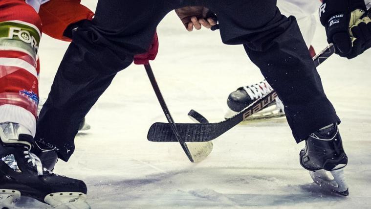 Auch das Südtiroler Eishockey ist von den neuen Einschneidungen der Landesregierung betroffen. Allerdings werden dank HCB & Co. zumindest noch ein paar Sportevents geboten.