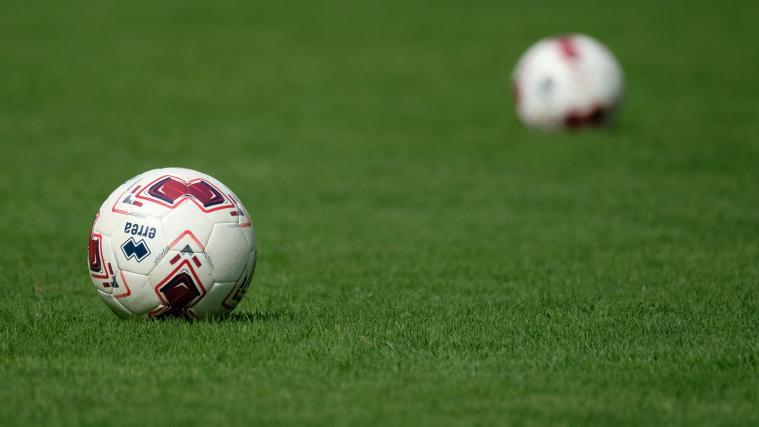 Auf mehreren Sportplätzen wird der Ball am Wochenende ruhen.