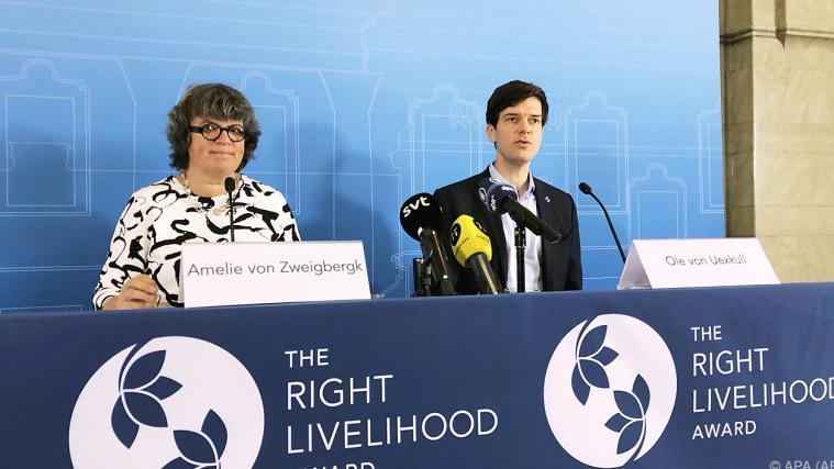 Die Preise werden für besondern Einsatz vergeben.