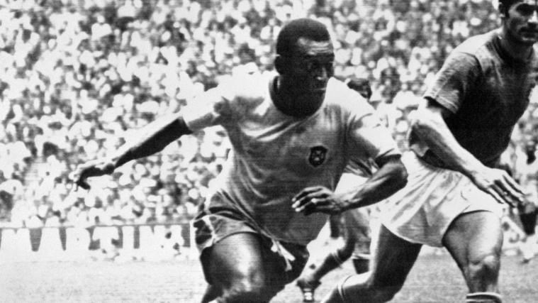 Ein Zauberer am Ball: Pele.