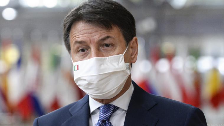 Italiens Premier Giuseppe Conte berät derzeit mit Vertretern der Regionen über restriktivere Maßnahmen zur Eindämmung des Coronavirus'.