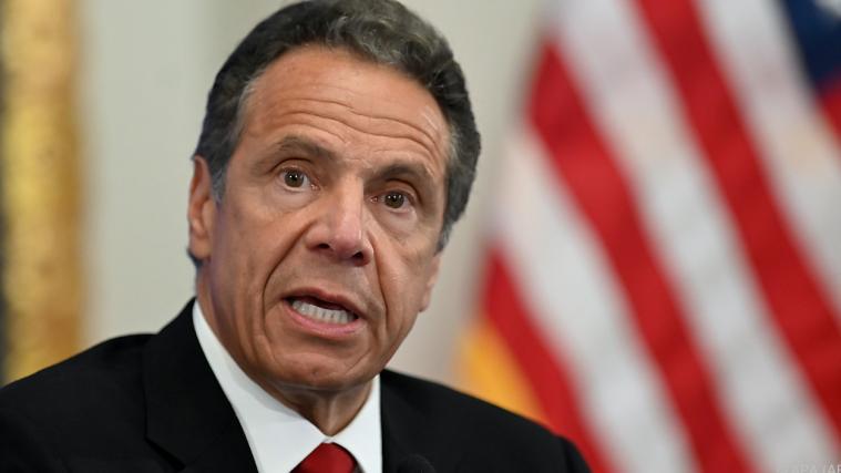 Laut Gouverneur Cuomo wurden die Behörden alarmiert.