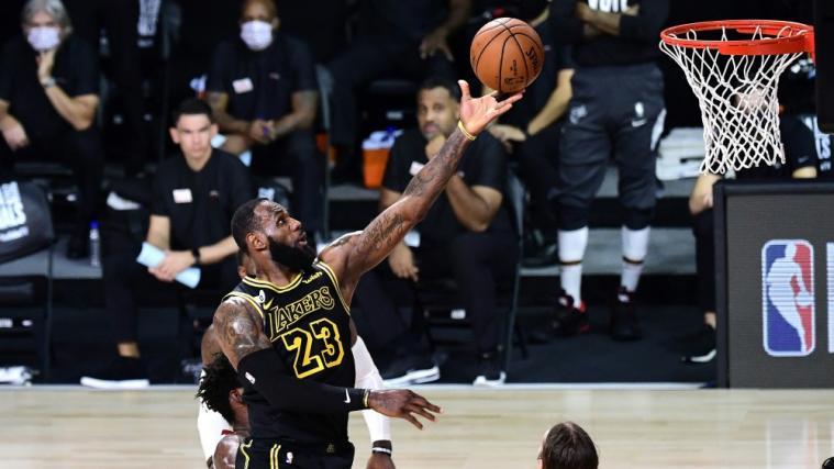 LeBron James erzielt 33 Punkte