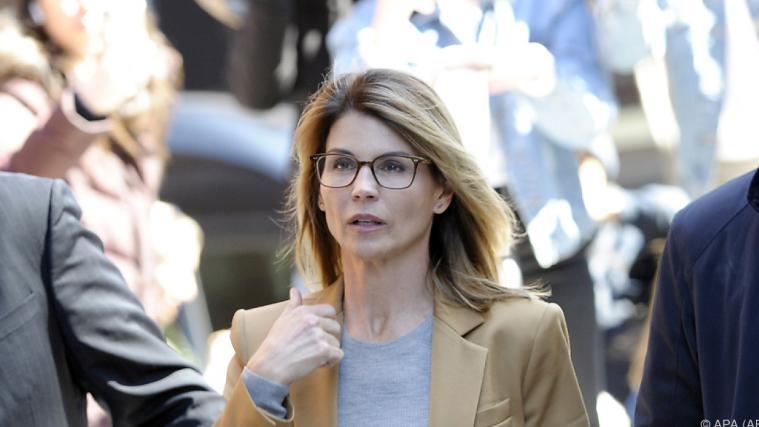 Lori Loughlin sitzt ihre Haftstrafe ab.