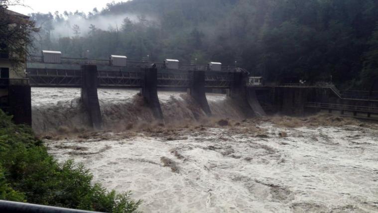 Schwere Unwetter In Norditalien Ein Vermisster