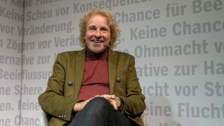 Nach Frank Elstner ist nun auch Thomas Gottschalk Ehrenpate des Karlsruher Zoos.