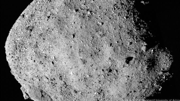 "Osiris Rex" wird dem Asteroiden "Bennu" eine Probe entnehmen.