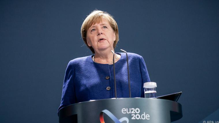 Bundeskanzlerin Angela Merkel erinnert an die Geschichte Deutschlands.